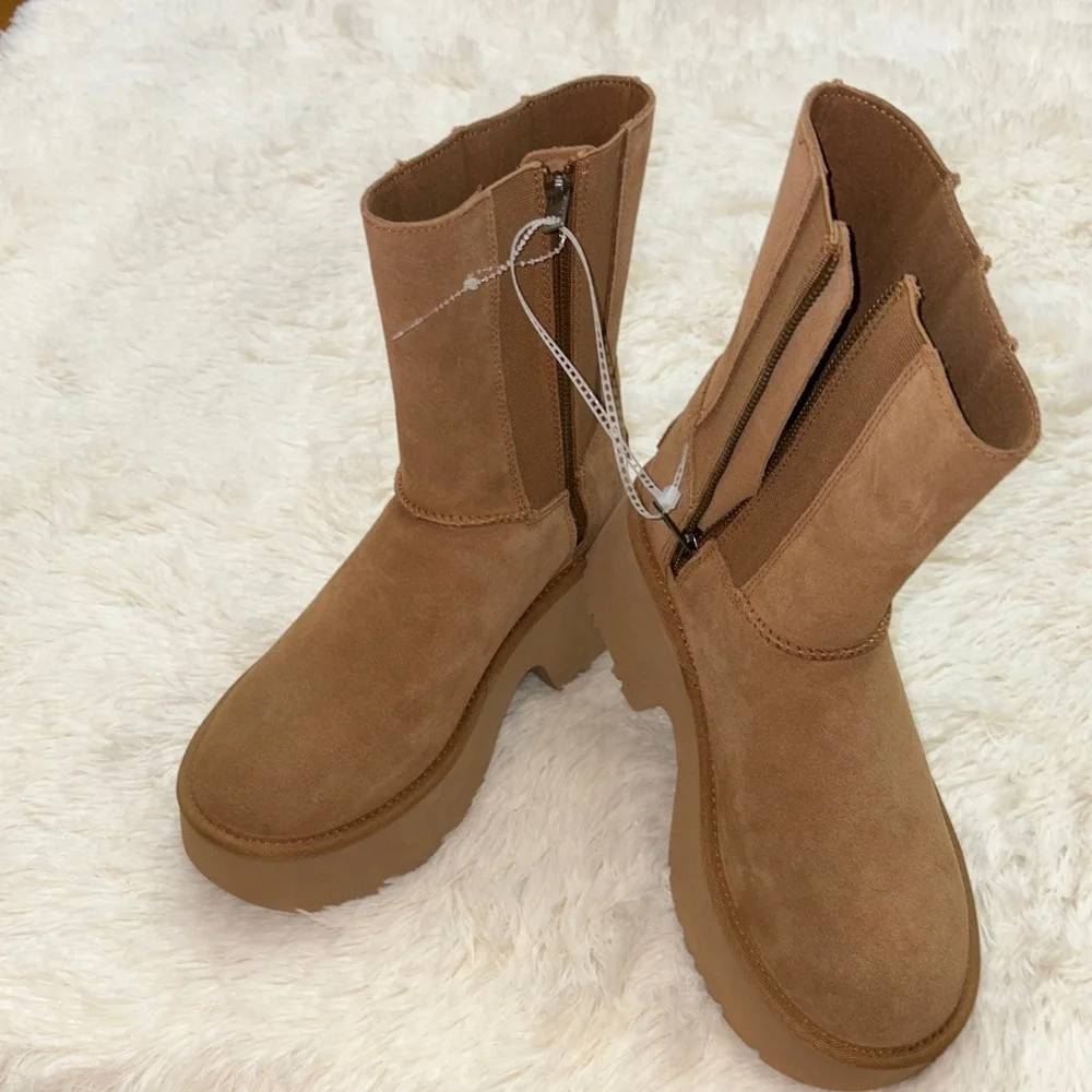 UGG , chestnut suede Heeled Boots, BRAND NEW !! no box, size 8. (8.5 runs big )